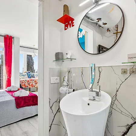 125 And 402 Apartmán