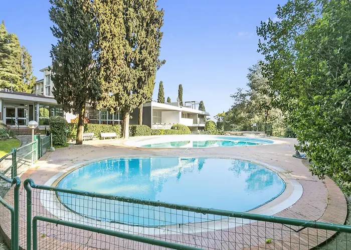 125 And 402 * Gardone Riviera
